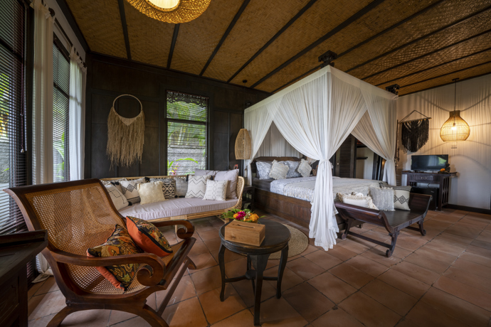 V exotickém Bali stojí krásná Villa Lontar, sousední Villa Rumah Bunga s dechberoucími výhledy na oceán a komplex balijských bungalovů Saba Cottages s magickou zahradou.
V exotickém Bali stojí krásná Villa Lontar, sousední Villa Rumah Bunga s dechberoucími výhledy na oceán a komplex balijských bungalovů Saba Cottages s magickou zahradou.