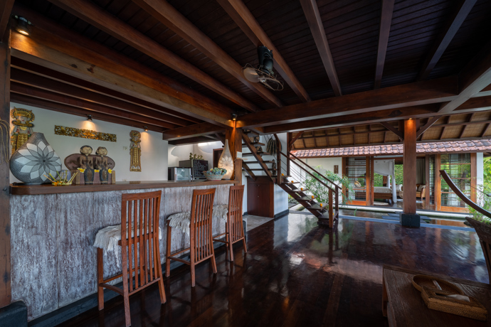 V exotickém Bali stojí krásná Villa Lontar, sousední Villa Rumah Bunga s dechberoucími výhledy na oceán a komplex balijských bungalovů Saba Cottages s magickou zahradou.
V exotickém Bali stojí krásná Villa Lontar, sousední Villa Rumah Bunga s dechberoucími výhledy na oceán a komplex balijských bungalovů Saba Cottages s magickou zahradou.