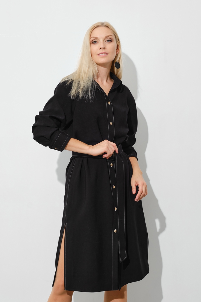Chystáte se do společnosti? Vsaďte na černou a elegantní klasiku. 
