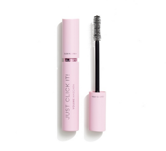 Na jedno kliknutí řasenku Just Click It! Volume Mascara od Gosh Copenhagen otevřete a během několika vteřin dodáte svým řasám objem i délku. 329 Kč
Na jedno kliknutí řasenku Just Click It! Volume Mascara od Gosh Copenhagen otevřete a během několika vteřin dodáte svým řasám objem i délku. 329 Kč
