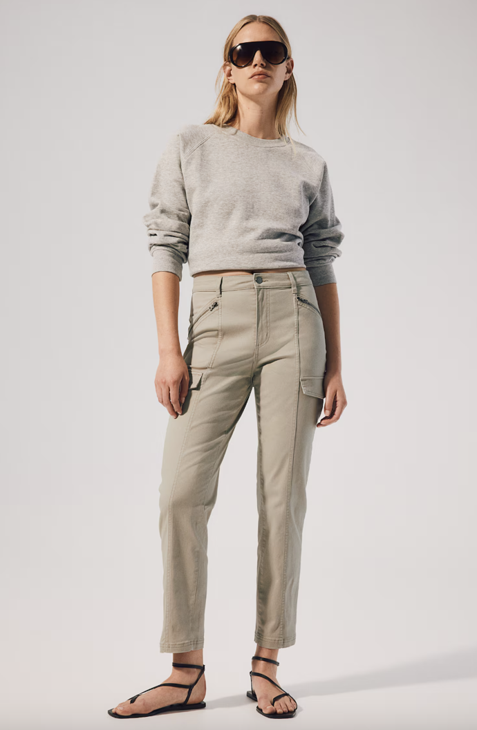 H&M, 599 Kč
