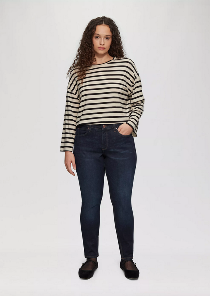 Džíny Skinny Fit, 1599 Kč
Džíny Skinny Fit, 1599 Kč