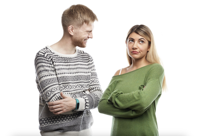 Paní Alena se vdávala mladá. S manželem se poznali na škole a paní Alena pak otěhotněla. 
