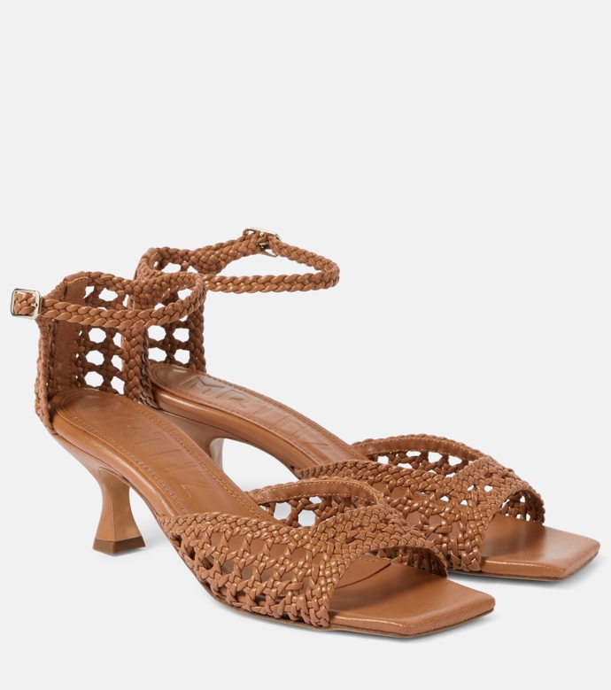 Souliers Martinez, 455 eur
Souliers Martinez, 455 eur