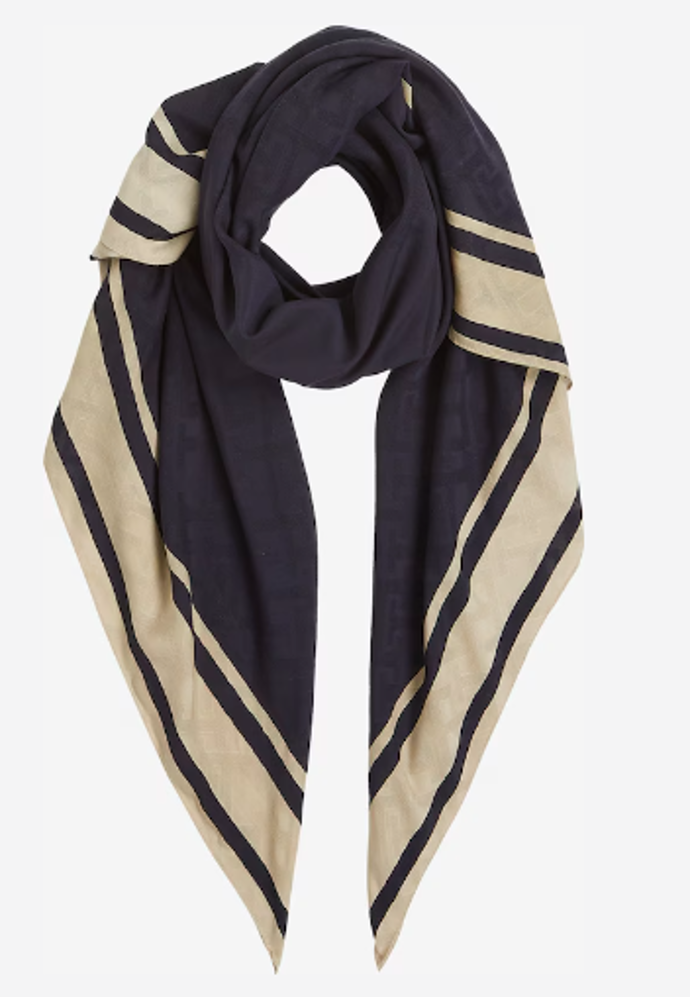 TOMMY HILFIGER Šátek 1869 Kč
