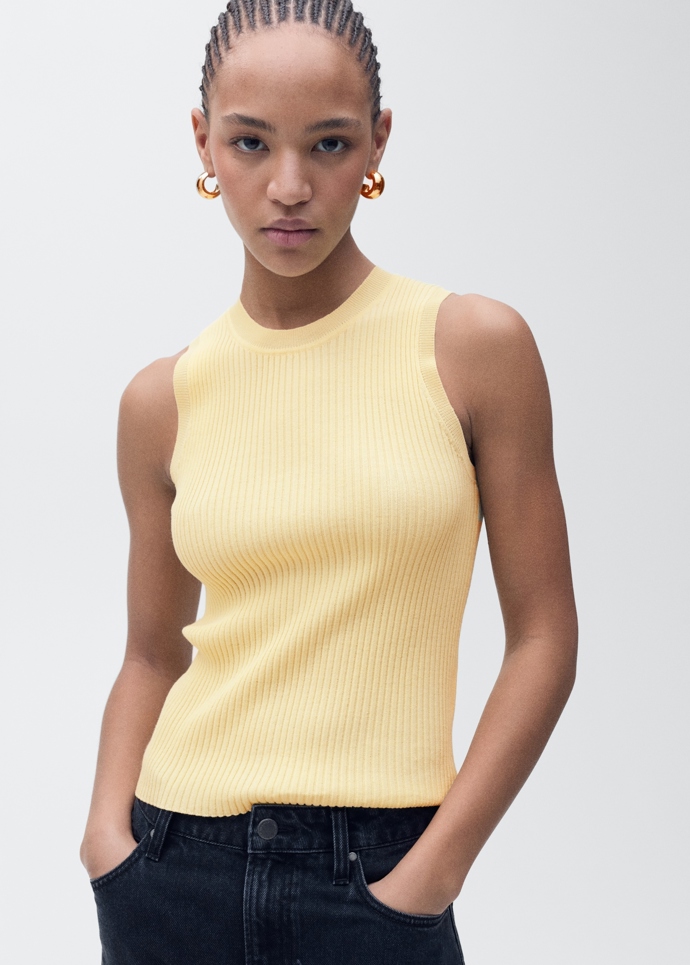 Top, Mango, 699 Kč
Top, Mango, 699 Kč