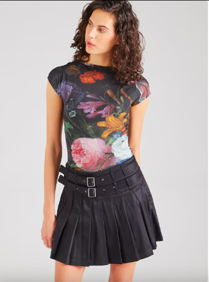 TOPSHOP Tričko 929 Kč
TOPSHOP Tričko 929 Kč