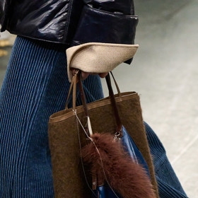 Double bags inspirace z fashion weeků
