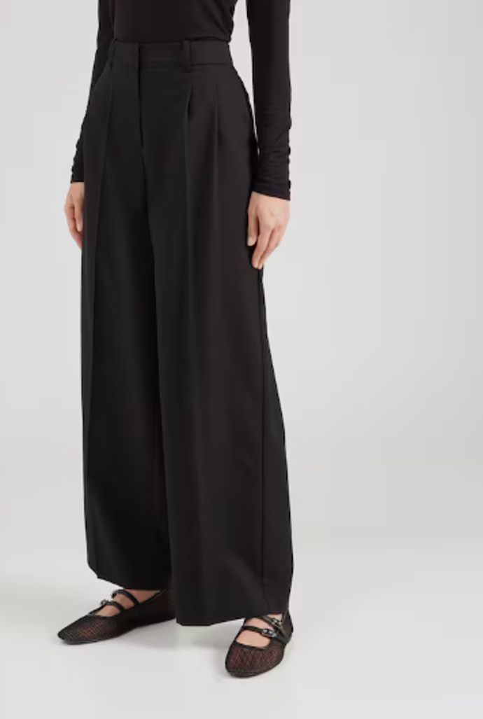 VERO MODA kalhoty 929 Kč
VERO MODA kalhoty 929 Kč