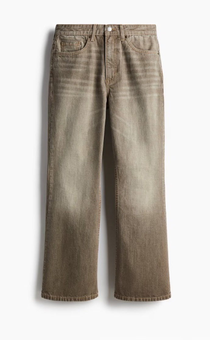 Hnědé bootcut džíny, H&M, 839 Kč
