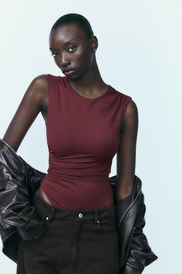 Body, Zara, 399 Kč
Body, Zara, 399 Kč
