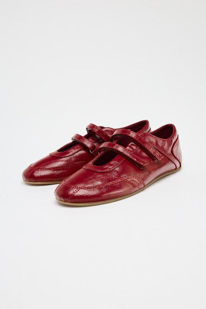 Zara, 699 Kč
Zara, 699 Kč