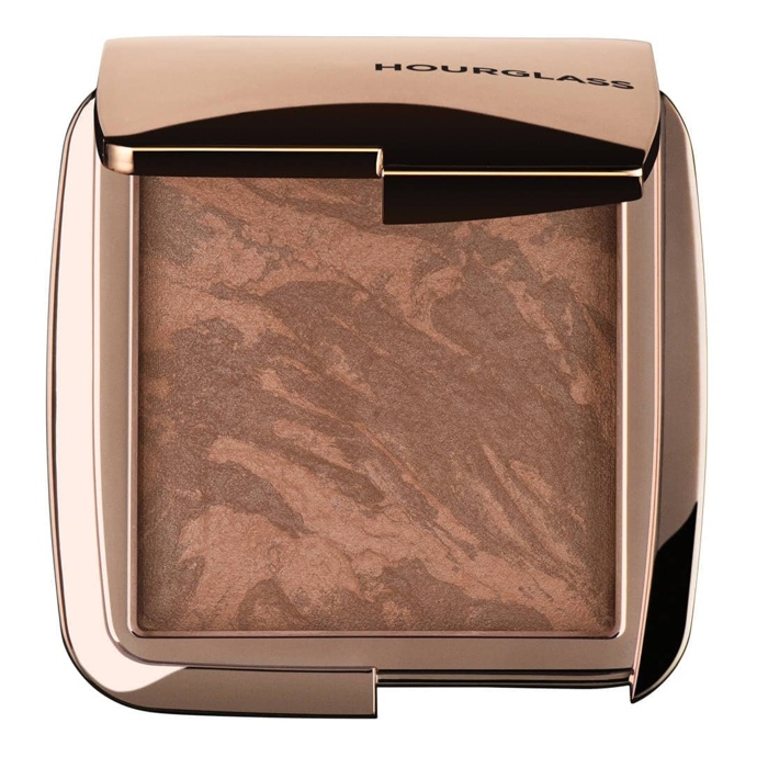 Ambient Lighting Bronzer, Hourglass, 1590 Kč
Ambient Lighting Bronzer, Hourglass, 1590 Kč
