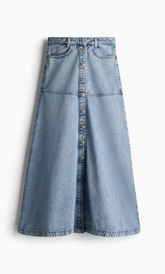 Džínová sukně áčkový střih, H&M, 839 Kč
