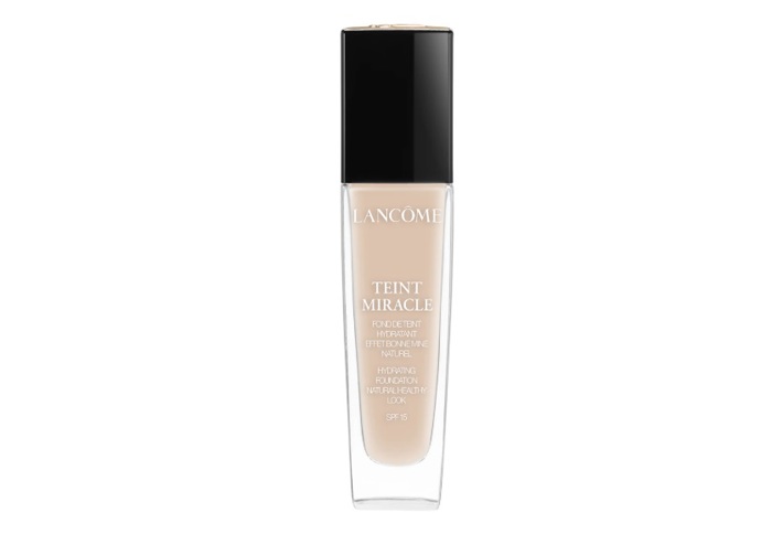 Rozjasňující make-up, Lancôme, 1 550 Kč
