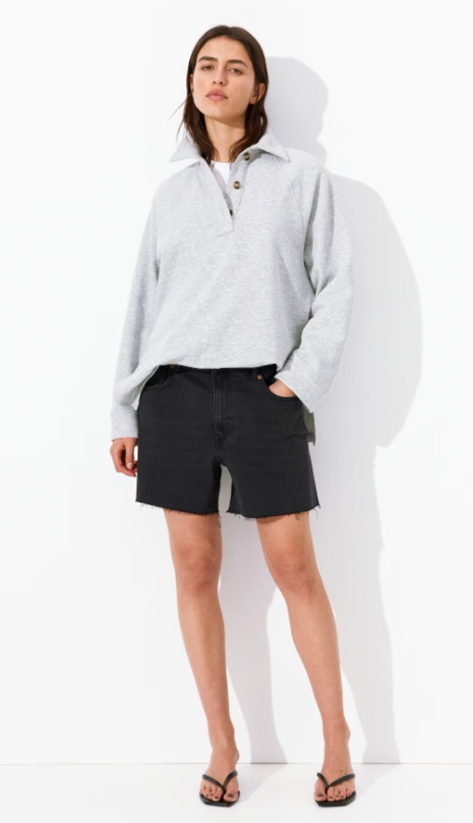 Džínové šortky Skinny High, H&M, 409 Kč
