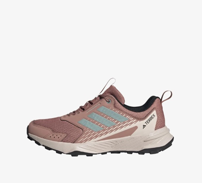 Běžecké boty do terénu, Adidas Terrex, 1 680 Kč
