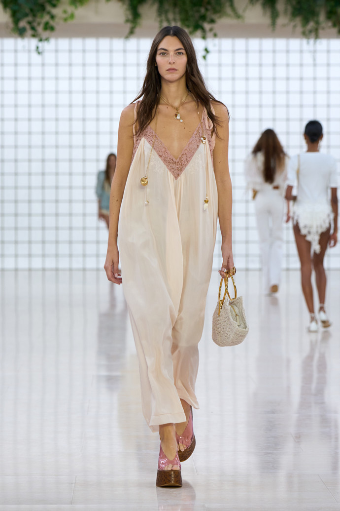 Chloé jaro/léto 2025
Chloé jaro/léto 2025