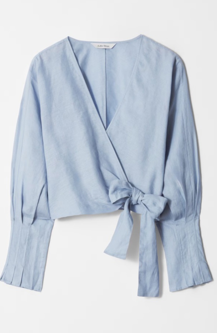 Lněná zavinovací halenka, H&M, 2 290 Kč

