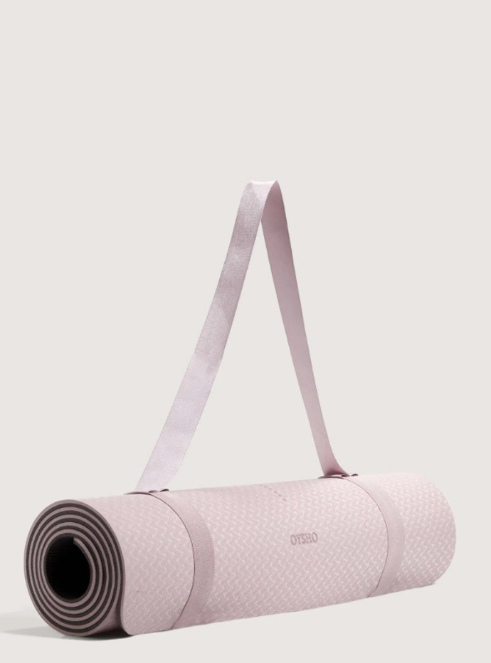 Podložka na fitness a jógu, OYSHO, 1 199 Kč
