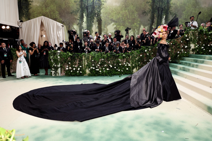 Zendaya na Met Gala v roce 2024 v modelu od značky Givenchy.
Zendaya na Met Gala v roce 2024 v modelu od značky Givenchy.