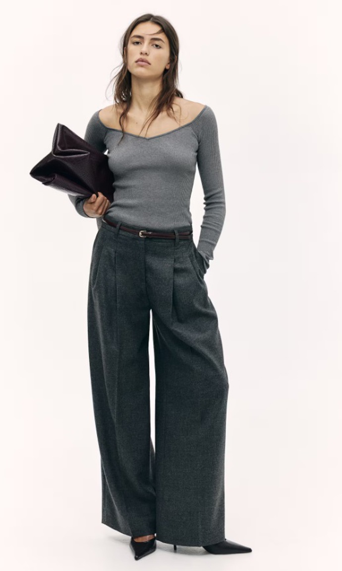 Top odhalující ramena, H&M, 479 Kč
