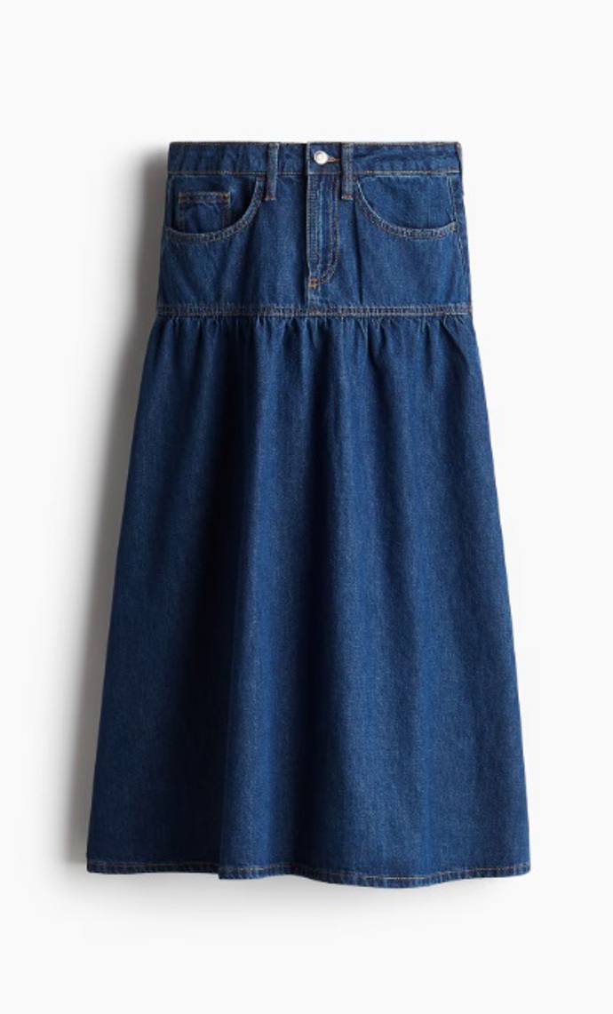 Džínová sukně s rozšířeným zakončením, H&M, 839 Kč
