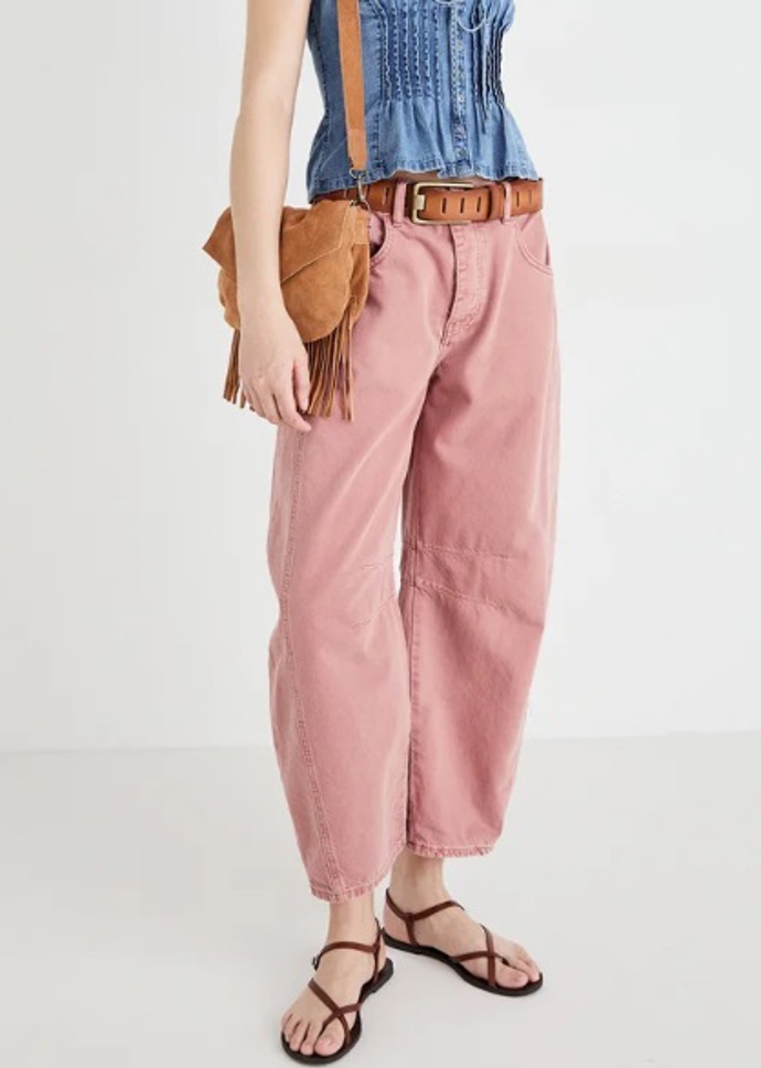 Barrel jeans v lososové barvě, Free People, 2 590 Kč

