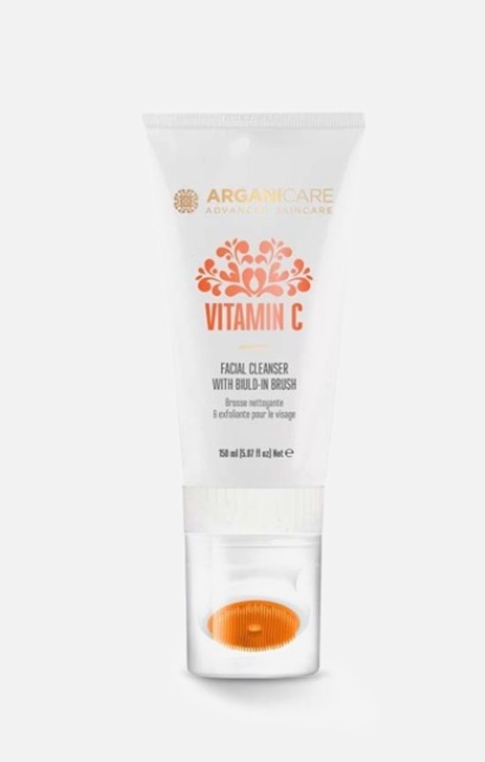 Arganicare rozjasňující čisticí gel s vitamínem C, Douglas, 260 Kč
