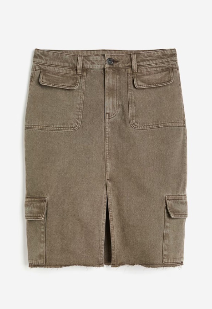 Džínová sukně cargo, H&M, 479 Kč
