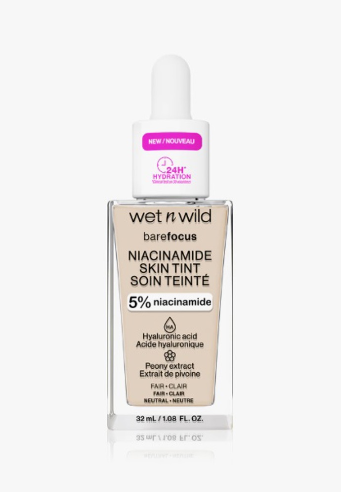 Lehký hydratační make-up, Wet n Wild, 130 Kč

