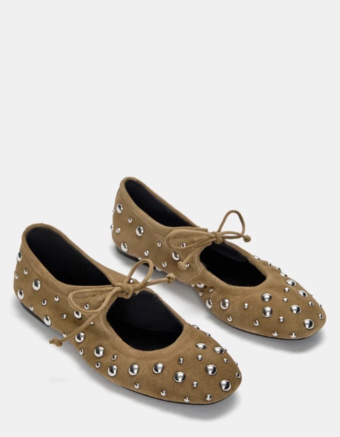 Baleríny, PULL&BEAR, 1 199 Kč
