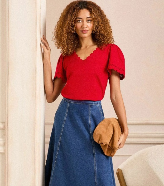 Blůza s ozdobným lemováním, Love & Roses, 1 075 Kč
