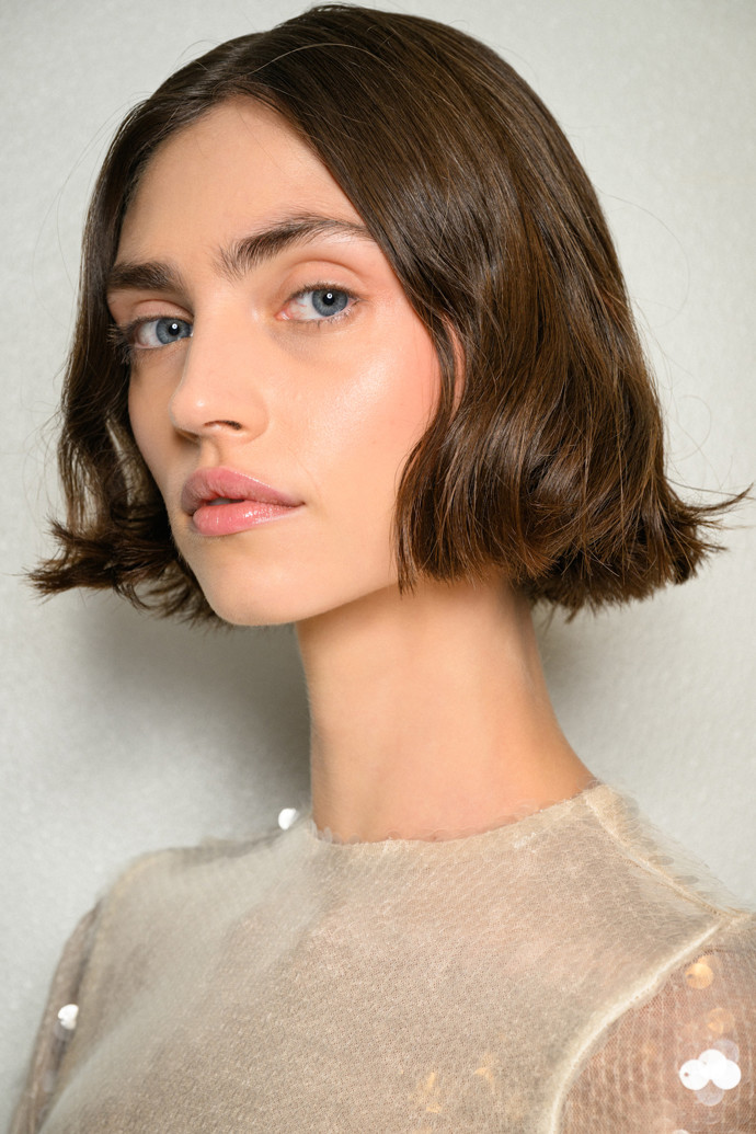 Wavy bob na jaro 2025
Wavy bob na jaro 2025