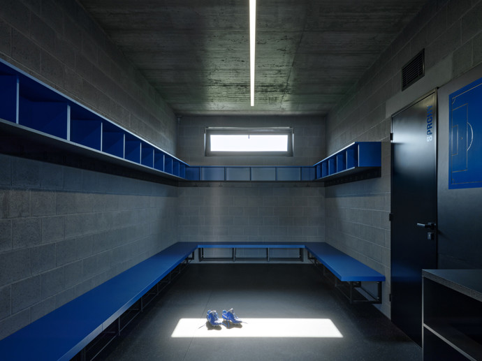Cílem modernizace bylo vytvořit kvalitní sportovní prostředí odpovídající současným potřebám klubu i celé komunity. Došlo k rozšíření hracích ploch, vzniklo nové tréninkové hřiště s umělým trávníkem a osvětlením, workoutové hřiště, a především nový objekt zázemí klubu s šatnami, klubovnou, občerstvením a prostorem pro regeneraci a tribunu s kapacitou 120 diváků. Novinkou je také nový vstup s parkovištěm, který plně respektuje historický ráz návsi. 
