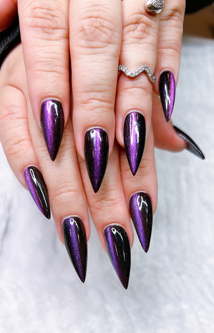 Cat-eye manikúra
