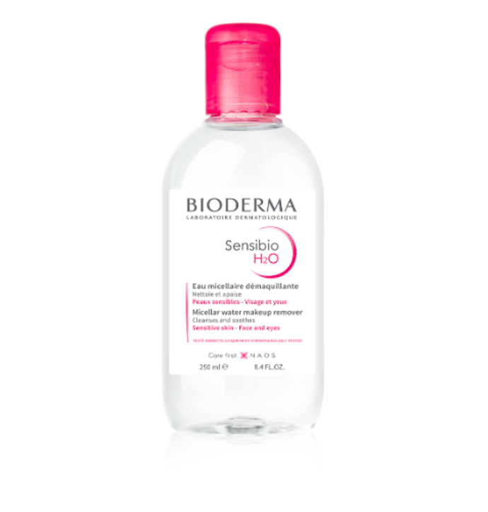 Micelární voda, Bioderma, 316 Kč
Micelární voda, Bioderma, 316 Kč