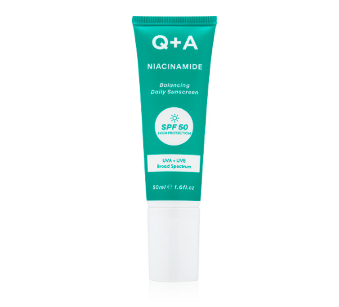 Ochranný krém na obličej SPF 50, Q+A, 407 Kč
Ochranný krém na obličej SPF 50, Q+A, 407 Kč