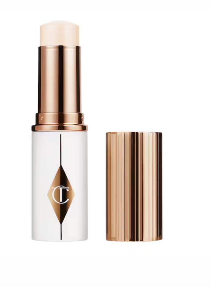 CHARLOTTE TILBURY, Unreal Skin Sheer Glow Tint – Make-up v tyčince, Sephora, 1240 KČ
