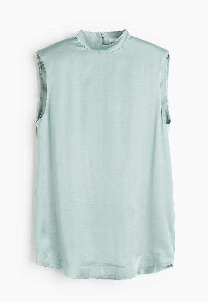 halenka s vycpávkami, H&M, 719 Kč
halenka s vycpávkami, H&M, 719 Kč