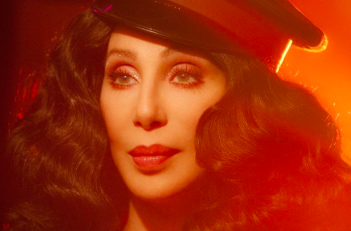 Cher ve Varieté
Cher ve Varieté