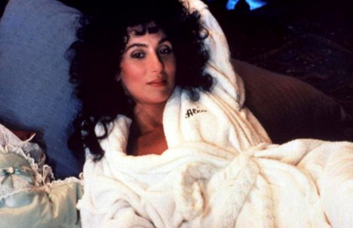 Cher ve filmu Čarodějky z Eastwicku
Cher ve filmu Čarodějky z Eastwicku