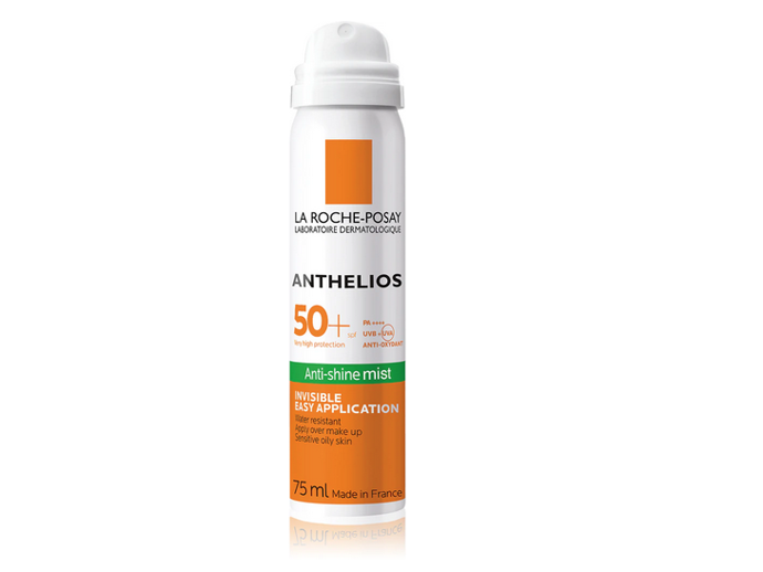 osvěžující sprej na obličej proti lesku pleti SPF 50, 530 Kč
osvěžující sprej na obličej proti lesku pleti SPF 50, 530 Kč