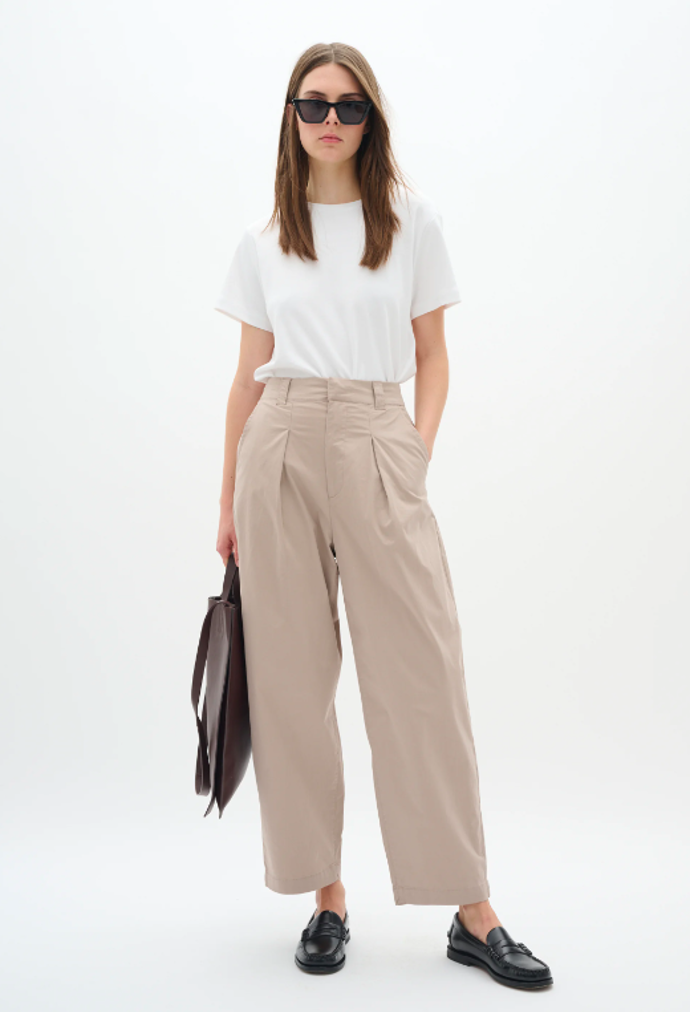 Kalhoty s vysokým pasem, InWear, 2490 Kč
Kalhoty s vysokým pasem, InWear, 2490 Kč