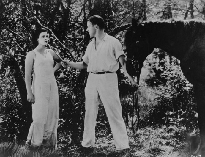 Arnoštka Roubíčková údajně navrhovala i kostýmy pro film Extase
