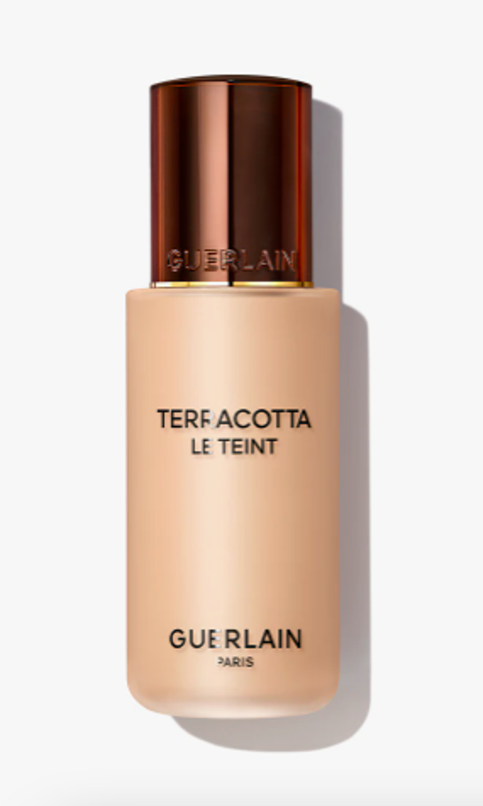 Tekutý make-up pro přirozený vzhled, Guerlain, 1080 Kč
Tekutý make-up pro přirozený vzhled, Guerlain, 1080 Kč