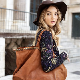 Shopper z velbloudí kůže, Marco Mazzini, 3460 Kč

