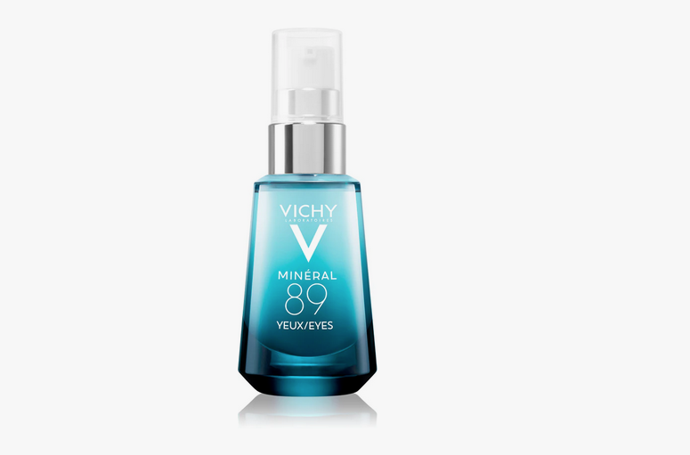 Posilující a vyplňující Vichy Minéral 89 Hyaluron-Booster Eyes účinně hydratuje, vyhlazuje a rozjasňuje pleť očního okolí. Jeho minimalistické složení, které tvoří pouhých 12 ingrediencí, navíc zaručuje maximální toleranci pleti. 605 Kč
