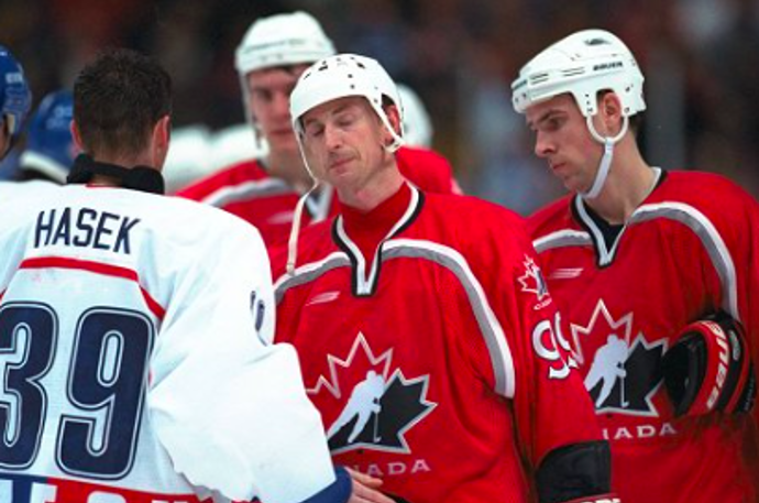 Wayne Gretzky je legendou hokeje
Wayne Gretzky je legendou hokeje