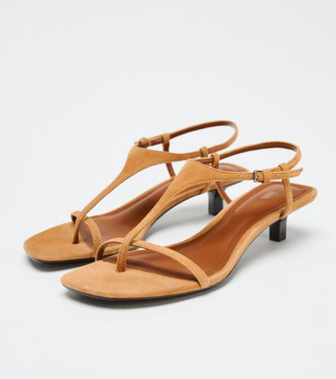 Semišové sandály na podpatku, Zara, 1299 Kč
